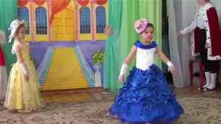 Показ шляпок