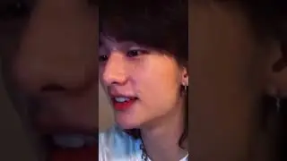 Hyunjin what are you doing?!  #kpop #kpopgroup #straykids #skz