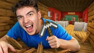 Je m'échappe de l'ÉCOLE dans Minecraft !
