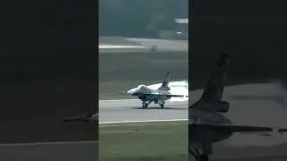 Belgian Air Force Unveils Stunning “Dark Falcon” F-16 Paint Scheme #aircraft #shorts