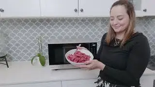 How to Defrost Meat Quickly with a Microwave Oven