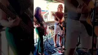 Michael Jackson - Billie Jean #acoustic #bass #bassgirl  #livemusic #michaeljackson #billiejean