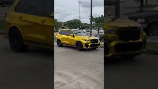 BMW X7 GOLD WRAPPED 