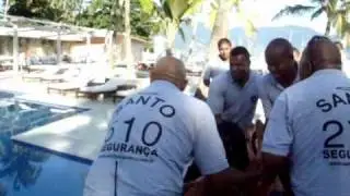 LAURA NA PISCINA.wmv