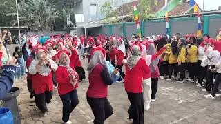 Yel Yel Wali Murid Kelas 5a Lomba HUT RI 79