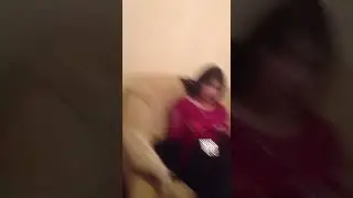 YOSHGINA QIZ JALABLIK QILIB PUL ISHLAYAPTI