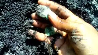 Searching for Valuable Emerald Gemstones Hunting #Collecting