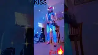 KISS #kiss