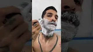 El placer de una buena espuma... #bigote #shaving #shavingtips #afeitadoclasico #vegan #veganman