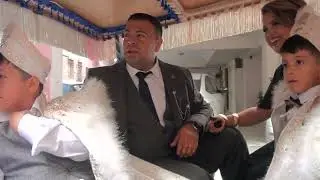 ibrahim .halat & hanımı ve çocukları payton  içinde