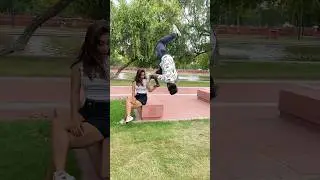 Madam ko laga phone gaya😜 