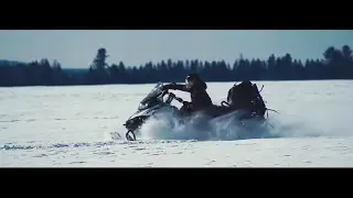 Raid motoneige au Canada