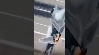 The F-22 Raptor Condensing In Slowmotion 😯 