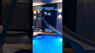НА ГОРКЕ В БАССЕЙНЕ🙃💦👍🏊‍♂️⛲🌊 #babyshark #shorts #бассейн #рек #рекомендации #Настя #юля #круто