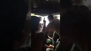 Где ещё такое встретишь? Наши люди лучшие! Солдатушки классные!