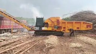 wood chipper crawler wood chipper #woodchipper