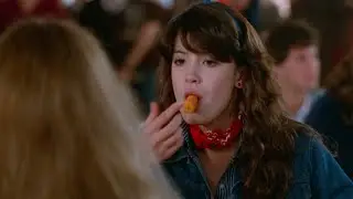 Phoebe Cates 1982 scene