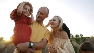 Семейная видеосъемка на холмах