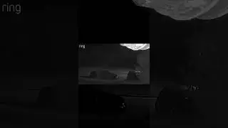 Человекоподобная тень да тротуаре. Призрак попал на камеру. Теневой человек