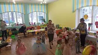 праздник мам