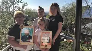 "Радужные" внуки с бабушкой - Грузиновой Еленой Александровной. Видео-открытка к 75-летию Победы
