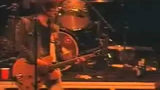 Slash with The Strokes: "New York City Cops" (live Irvine 2004)
