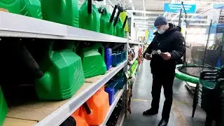 Поехали купить счётчик для воды и погуляли на озере.
