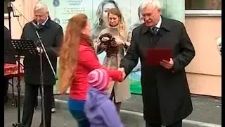 Вручение ключей от квартир молодым семья (05.10.2015, телеканал 