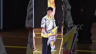 #WANGYIBO  : Yibo smiled and waved goodbye to fans [ FANCAM -  MASTER KONG FANMET ]