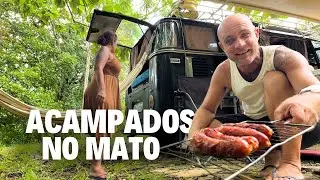 Uma experiência VIVENDO NO MATO, fizemos um CHURRASCO ACAMPADOS com a KOMBI