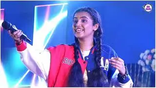 অঙ্কিতার সাথে স্কুলের সকলে গেয়েছে 