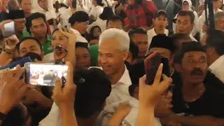 Ganjar Terharu Rakyat Tawarkan Rumahnya Untuk Tempat Baliho