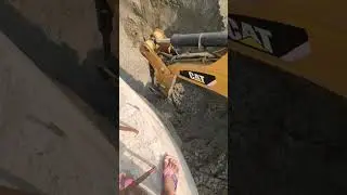 CAT 424B Work at site