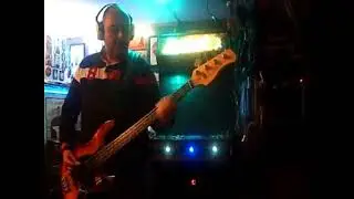 Van halen - you really  got me - bass cover