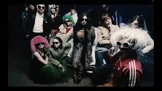 Lelia - Sunglasses (Official Music Video)