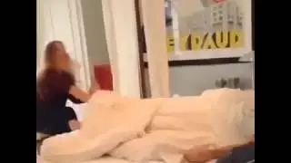 Несколько способов как разбудить человека