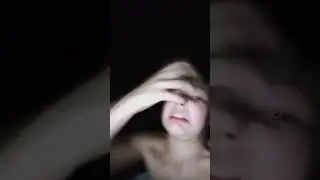когда кинул  флешку в темноте