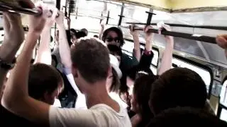 Студенты поют в Трамвае (Днепропетровск)