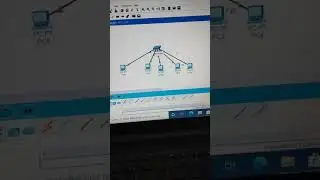 cisco pack tracer connection des pc a un switcheur et configuré de adresse IP  au pc v1