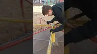 Максим и карусель #spring #2024 #max #youtubeshorts