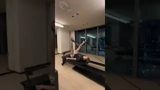 Do you enjoy reformer pilates?? #ildaryoung #dancer #contemporary #ballet #dance #reformer #pilates