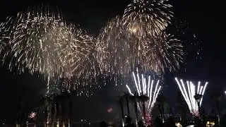 Салют в отеле Атлантис в Дубае на праздники
