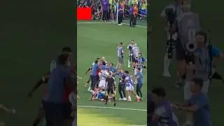 😳⚔️ El enganchón de Paredes con Gavi. 