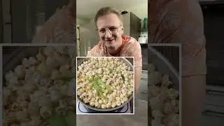 Brate einen ganzen Maiskolben in der Pfanne & er wird zu Popcorn!