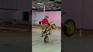 Крутой стант на питбайке JMC 150 mx. Райдеру 9 лет.