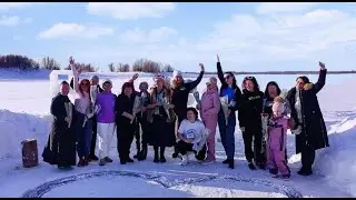 🏊 Сегодня праздник у девчат! 8 марта 2023