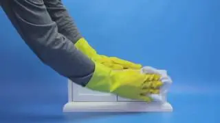 Cómo usar un desengrasante para limpiar manchas en paredes, muebles y mesadas de cocina