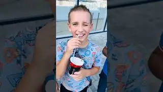 Панда в красных труселях: Зачем подписываться на канал и что это значит для тебя... #shorts