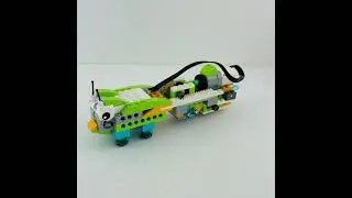 LEGO WeDo 2.0 Caterpillar Robot