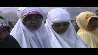 WARGA MEMINTA SEGERA TURUN HUJAN DENGAN SHALAT ISTISQO